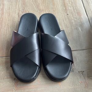 New Madewell Black Leather Criss-Cross Slide Sandals